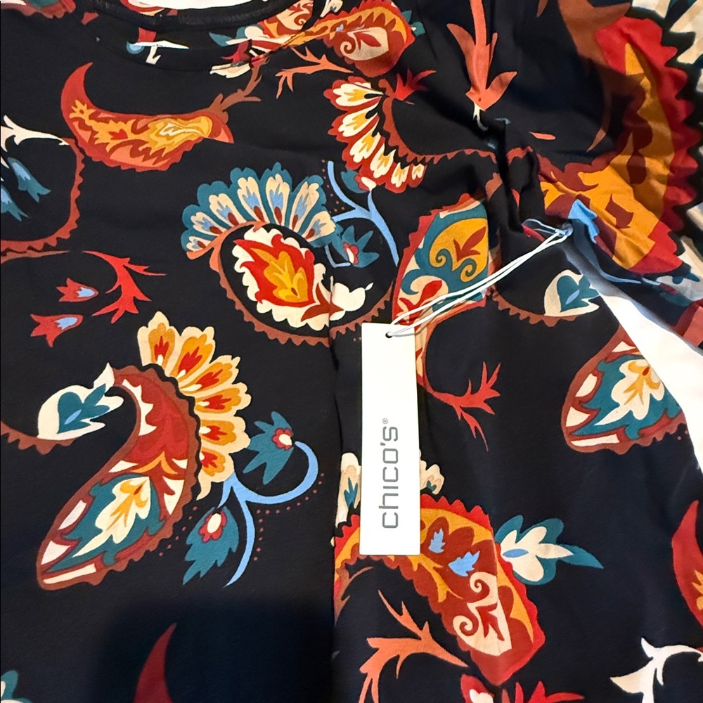 Chico's Woman's Paisley Puff Sleeve Tee Top Long Sleeve Size 0 Small NWT - Picture 6 of 11